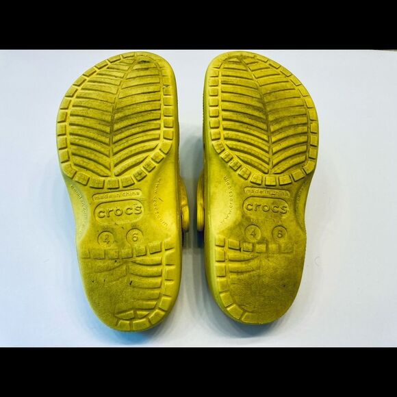 Crocs Yellow Unisex Clogs SlipOn Shoes Slides M4 W6 - Picture 8 of 8